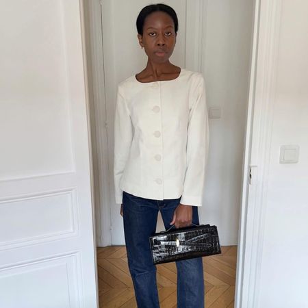 @sylviemus_ wearing tights under jeans trend 2026